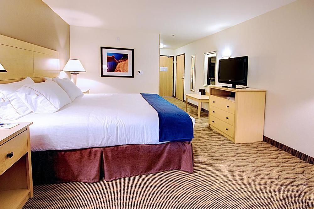 Holiday Inn Express West Valley City, An Ihg Hotel מראה חיצוני תמונה